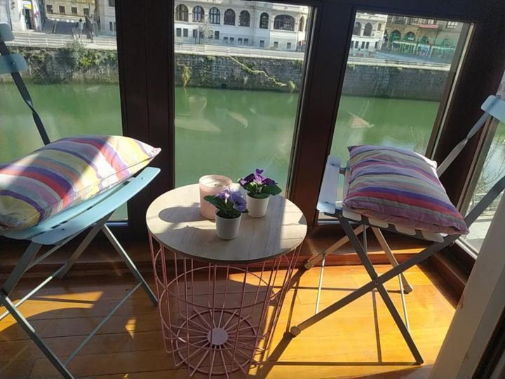 Nuestro Refugio - Casco Viejo Con Wifi Y Parking Gratuito- Apartment Билбао Екстериор снимка